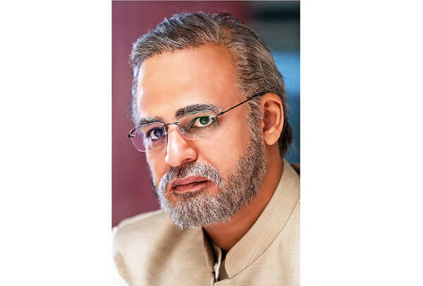 p1--Modi-Collage1