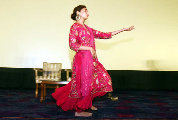 alia bhatt and varun dhawan (9)