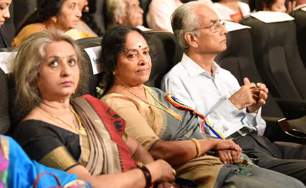 Meera,KR Vijaya,K Jayakumar