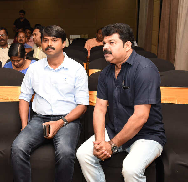 Sibi Thomas,Suresh Thiruvalla