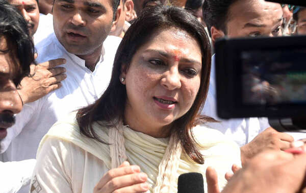 Priya Dutt3
