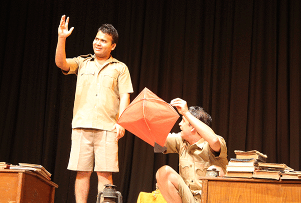 Pierrot Troupe performs Chacha Chhakkan at LTG Auditorium in Delhi ...