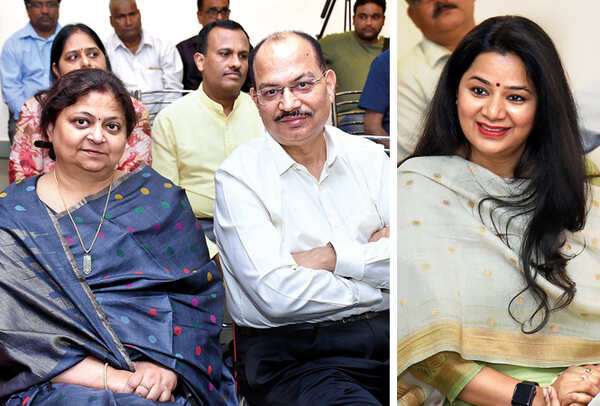 (L) Minakshi and Parmod Tiwari (R) Shephali Bhagat (BCCL/ Vishnu Jaiswal)