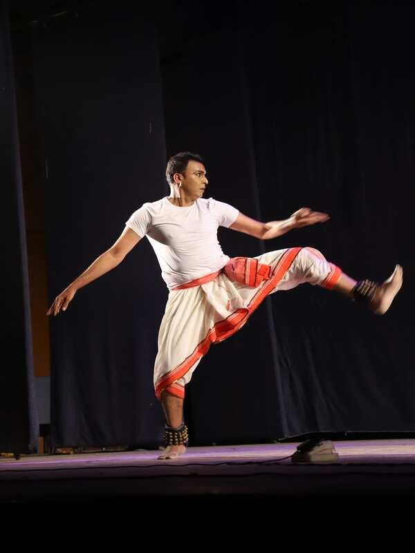 Debotar Grash