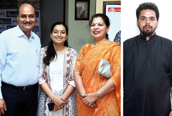 (L) Rajeev, Lipi and Sarika Arun (R) Harshit Singh (BCCL/ Vishnu Jaiswal)