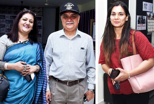 (L) Saima Khan and Col Khan Mahmood (R) Kangana (BCCL/ Vishnu Jaiswal)