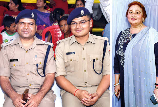 (L-R) Vikrant Vir (L) and Abhishek Verma and Manju Srivastava (BCCL/ Vishnu Jaiswal)