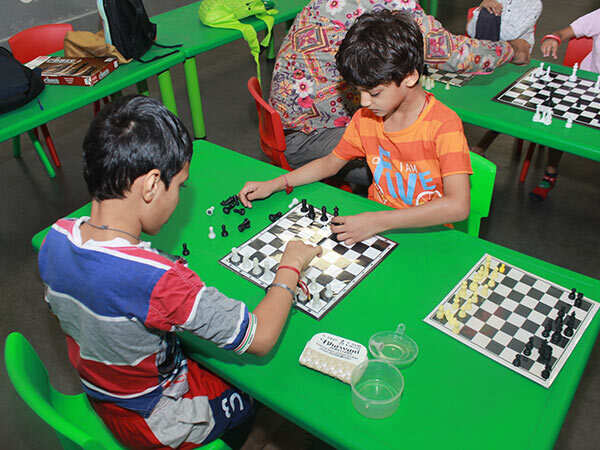 Kids-making-their-move