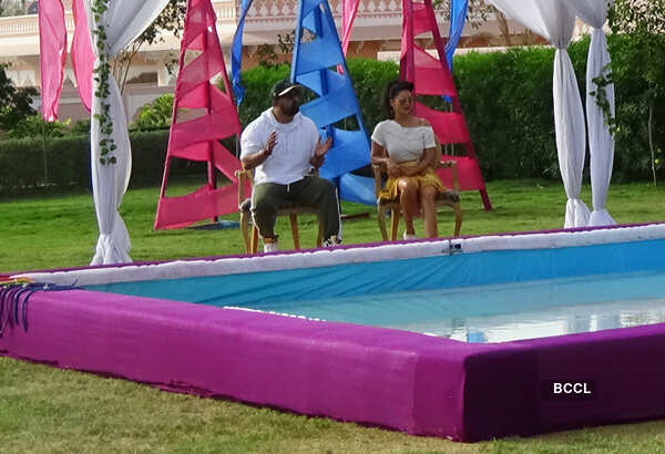 Rannvijay Singha and Sunny Leone shooting in Jaipur for Splitsvilla 12
