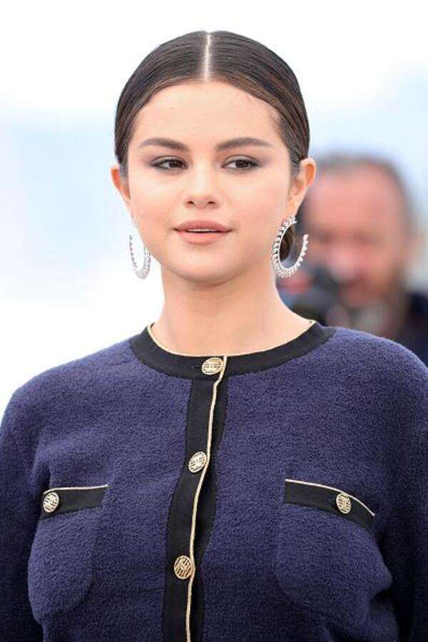 selena (4)