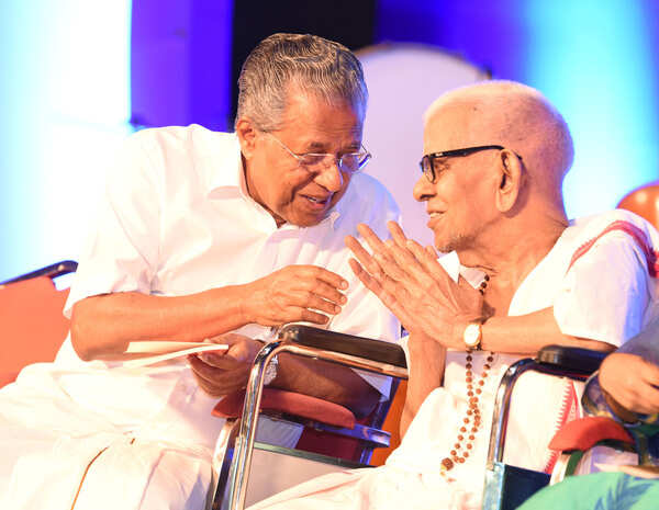 Pinarayi Vijayan,Akkitham