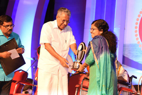 Pinarayi Vijayan,Anakha