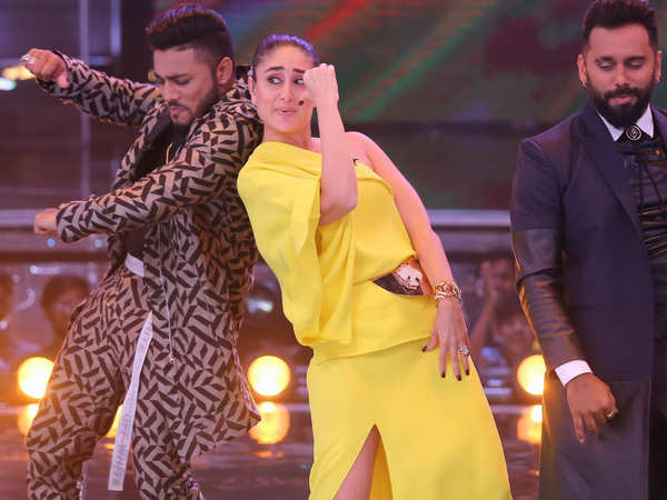 Kareena Kapoor Khan Recreates Her Iconic Dance Number Mauja Hi Mauja On Dance India Dance Battle 3395