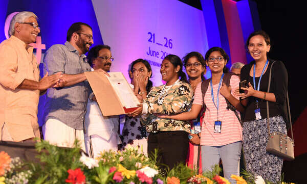 Gayathri Sasiprakash and team