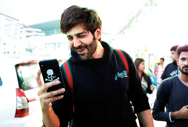 Kartik Aaryan reached Lucknow on Thursday (BCCL/ Aditya Yadav)