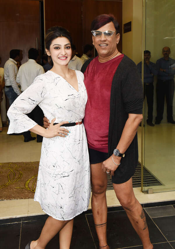 Akshara Reddy,Daalu Krsihnadas