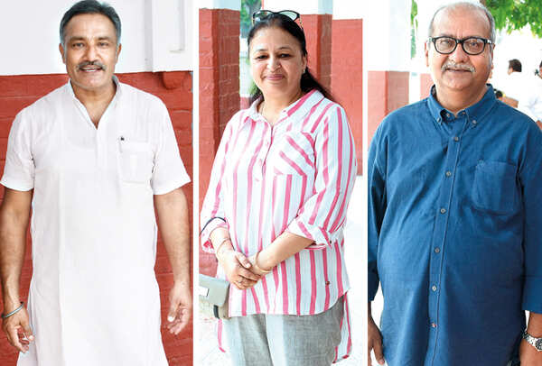 (L) Anurag Mishra (C) Nidhi Kapoor (R) Sachidanand Singh (BCCL/ Farhan Ahmad Siddiqui)