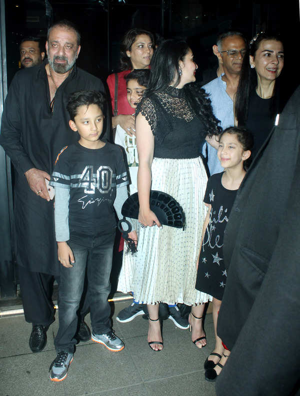 Photos: Sanjay Dutt celebrates his 60th birthday with his entire family ...