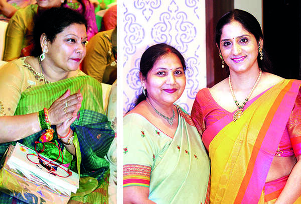 Dharini Gupta (R) and Divya and Nidhi Kapoor (BCCL/ Arvind Kumar)