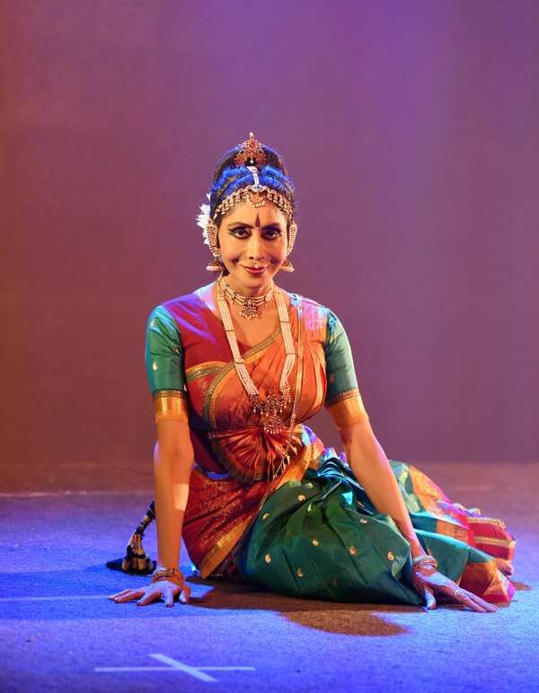 Kuchipudi by Shantha Ratii (1)