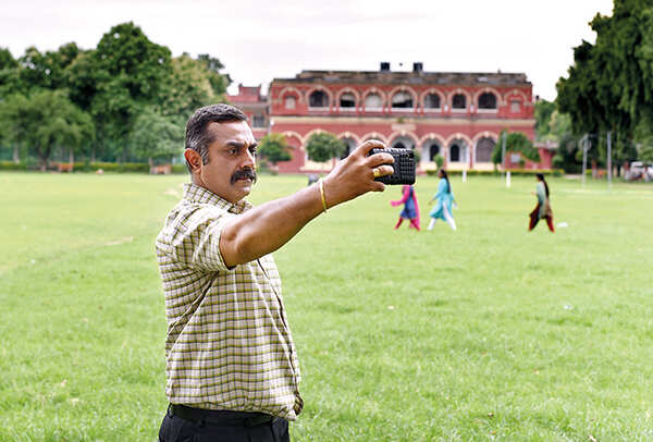 Bhagwan Tiwari strikes a pose in between shots (BCCL/ Amar Deep)