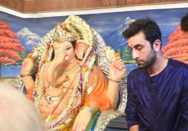 Throwback pictures of Ganpati celebration at the iconic RK studios ...