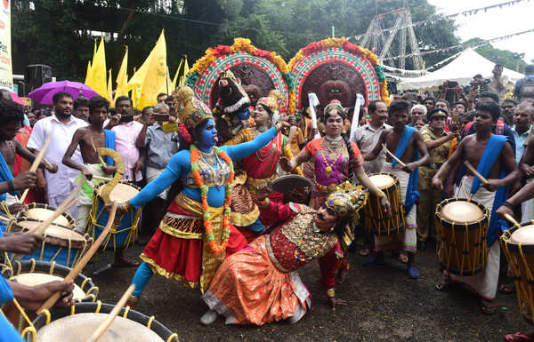 Athachamayam 2019: Onam special: Athachamayam, now and then | Kochi ...