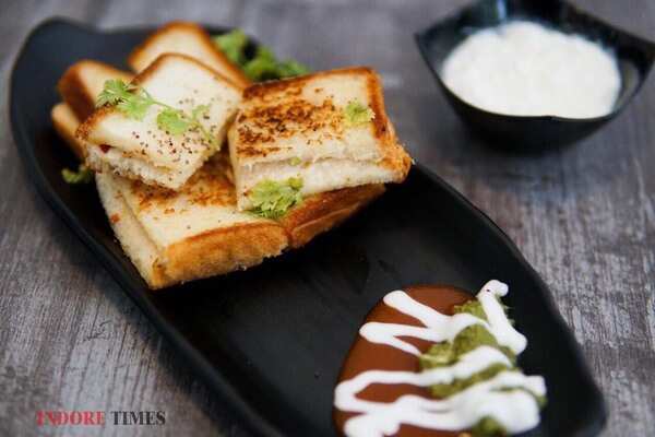 Latki Dahi Sandwich_edit