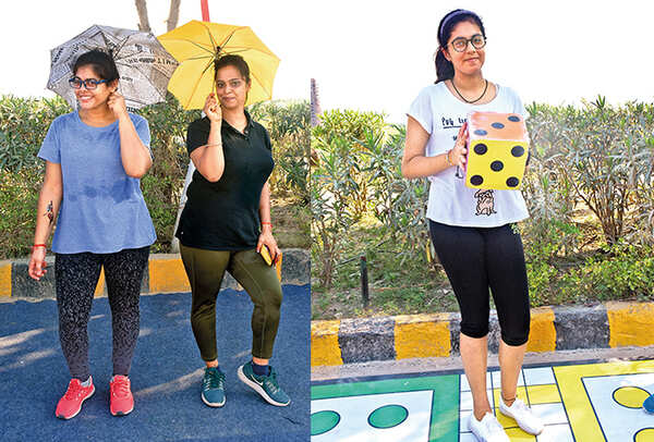 (L) Aishwarya Singh and Anjali Tiwari (R) Aanya Wadhwa (BCCL/ Vishnu Jaiswal)