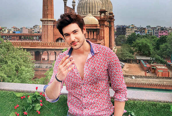 Shivin---Delhi-backdrop