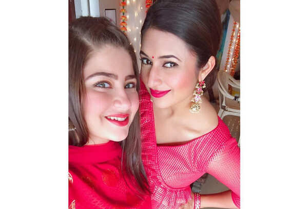 Divyanka Tripathi Aditi Bhatia