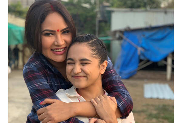 Kamna Pathak and Zahara Sethjiwala
