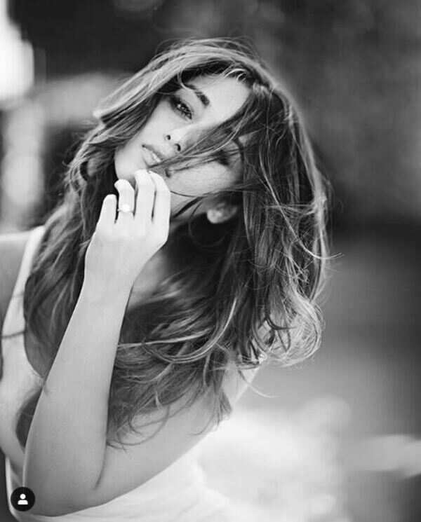 Ileana Dcruz Hot Photos & Sexy Video