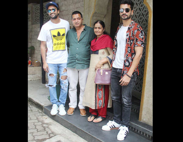 Pics: Sunny Kaushal Steps Out For A Birthday Lunch With Brother Vicky ...