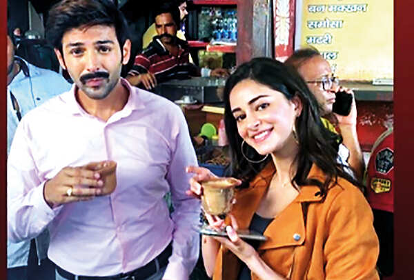 Kaartik Aaryana and Ananya Panday treated themselves to chaat, Sharma ki chai, Bajpayee ki kachori and also kulfi, among other things while shooting in Lucknow and (left) Shweta Tripathi said she looks forward to eating chaat only in Lucknow (BCCL)