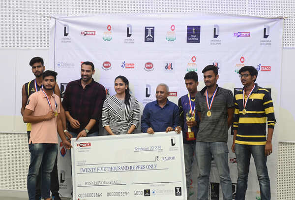 Winners of Volleyball were from Motilal Nehru College