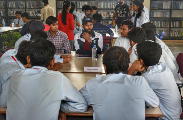 Madhusudan Patidar in session with readers
