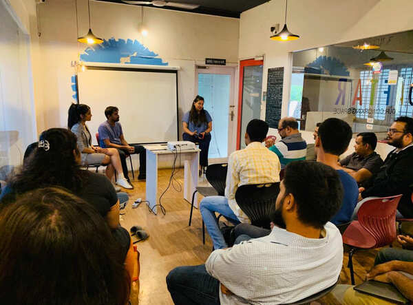 A session from travel tales 4.0 Indore chapter