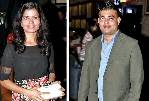 (L) Vartika’s sister Priyanka came from Netherlands (R) Wasi (BCCL/ Aditya Yadav and Farhan Ahmad Siddiqui)