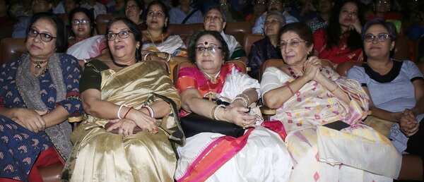 Sudeshna Ray,Mamata Shankar,Sanjukta Ghosh,Urmimala Bose, Sudipa Basu