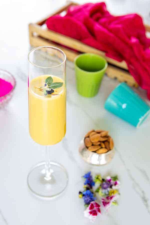 ALMOND-&-HOLY-BASIL-THANDAI2