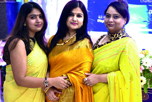 (L-R) Shaily Jain, Nidhi and Nidhi Yasharth (BCCL/ Amar Deep)