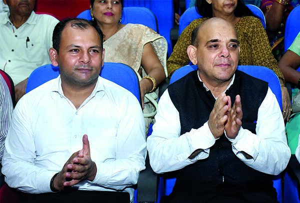 Jai Prakash Narain Tiwari (L) and Masood Ali (BCCL/ Vishnu Jaiswal)