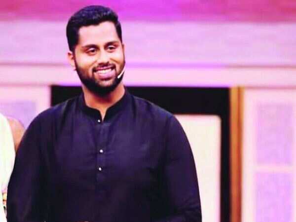 BT23-DIWALI-ABISHEK2_SAMESIZE
