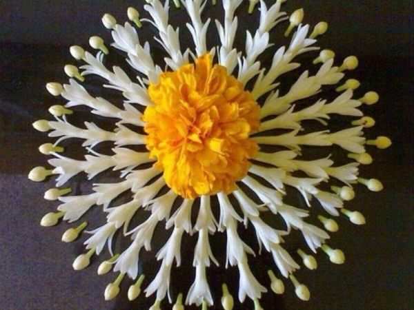 Diwali Rangoli Designs: Here Are 10 Unique Flower Rangoli Designs To ...