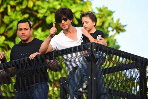 Photos: AbRam Khan joins dad Shah Rukh Khan as he greets fans outside ...