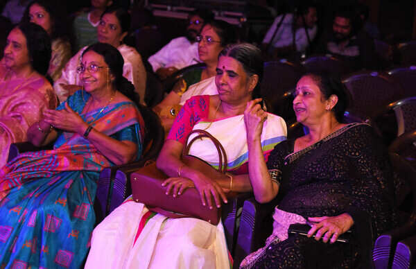 Girija Chandran, Veena Janardhanan