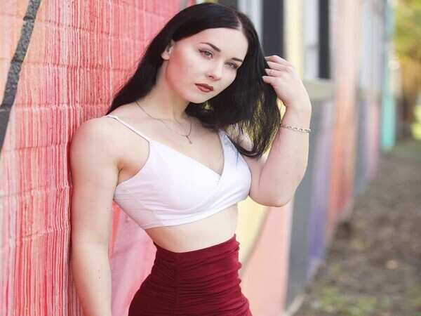Laura1