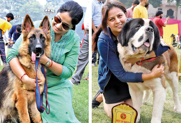(L) My dog’s the best: Dipika Srivastava with Nexa, a German Shepherd (R) Madhuri with her dog Mogli (BCCL/ Aditya Yadav)