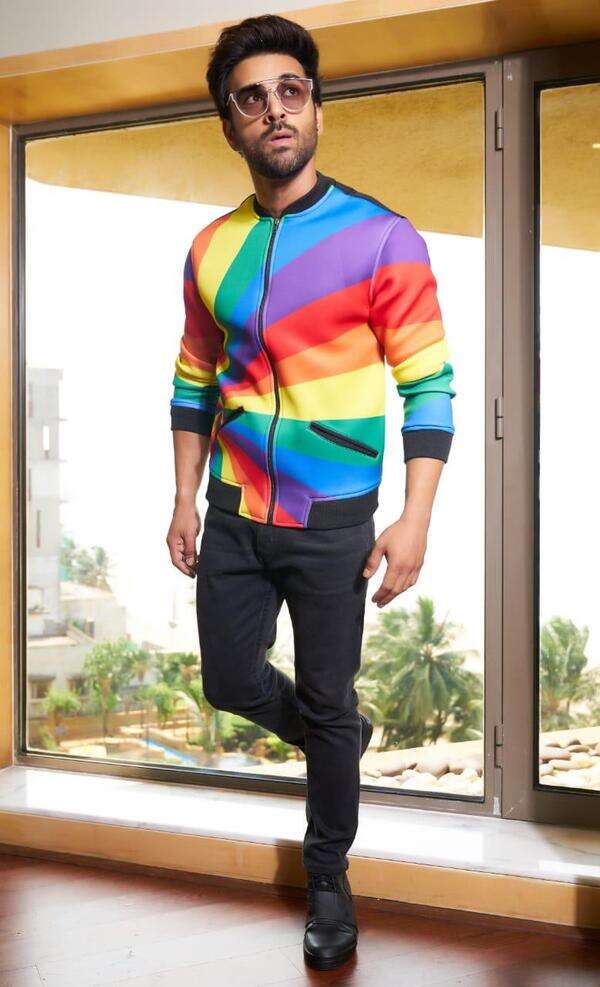 7 times Pulkit Samrat turned his fashion meter a notch up | Hindi Movie ...